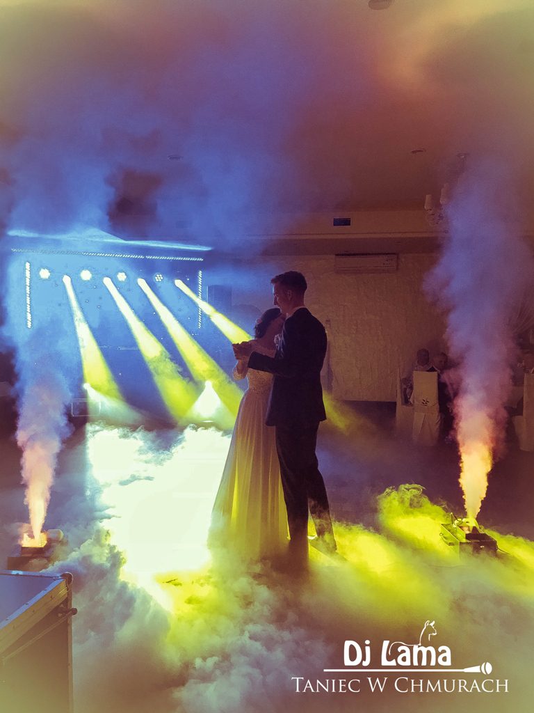 Taniec w chmurach cięzki dym DJ LAMA Opole Kluczbork DJ NA WESELE Kamil Rzeźnik 8